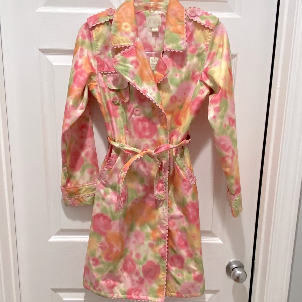 The Children’s Place multicolored lined raincoat.